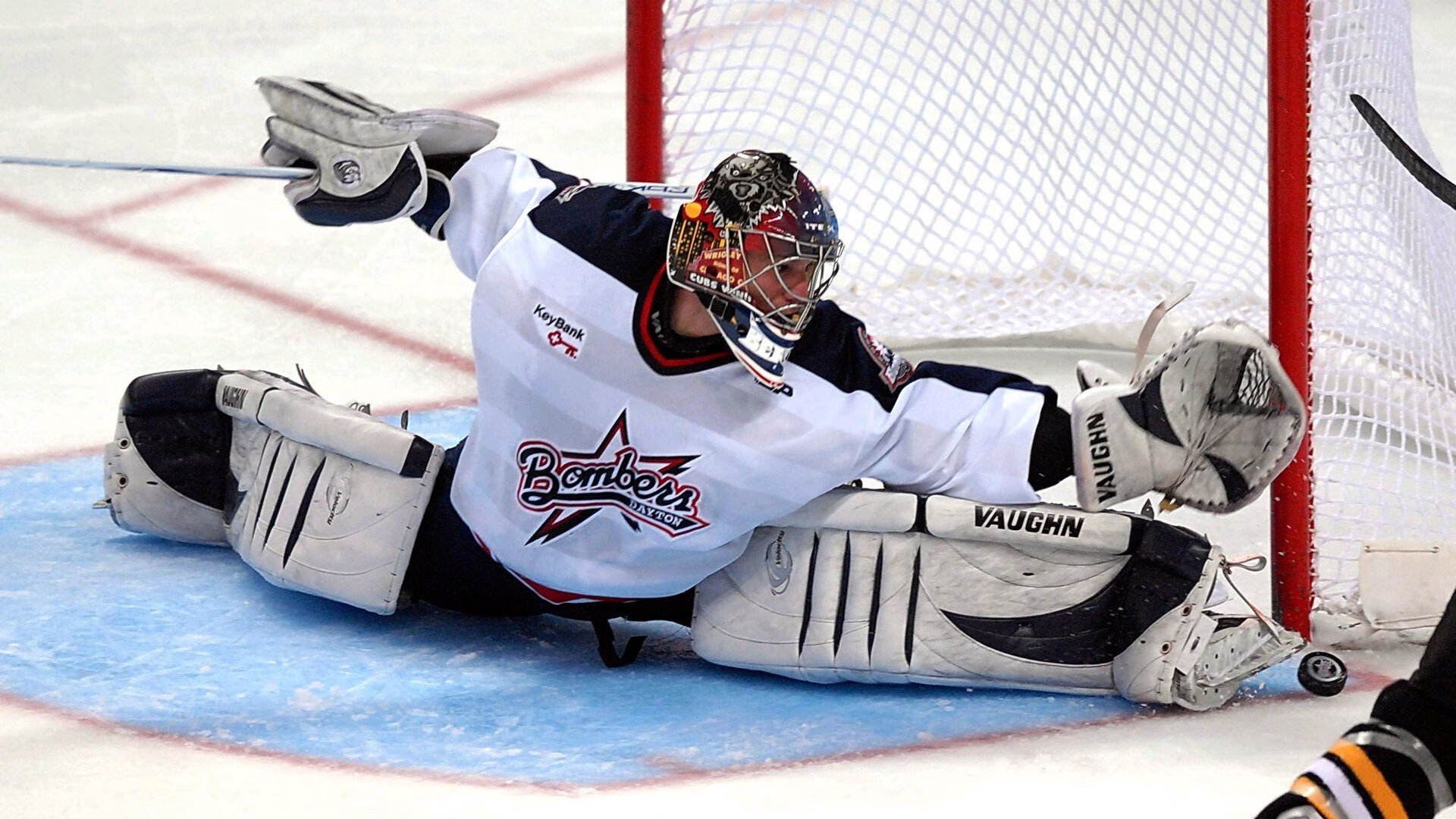 世界杯：球员在训练中穿戴GPS背心 记录每次冲刺与变向数据